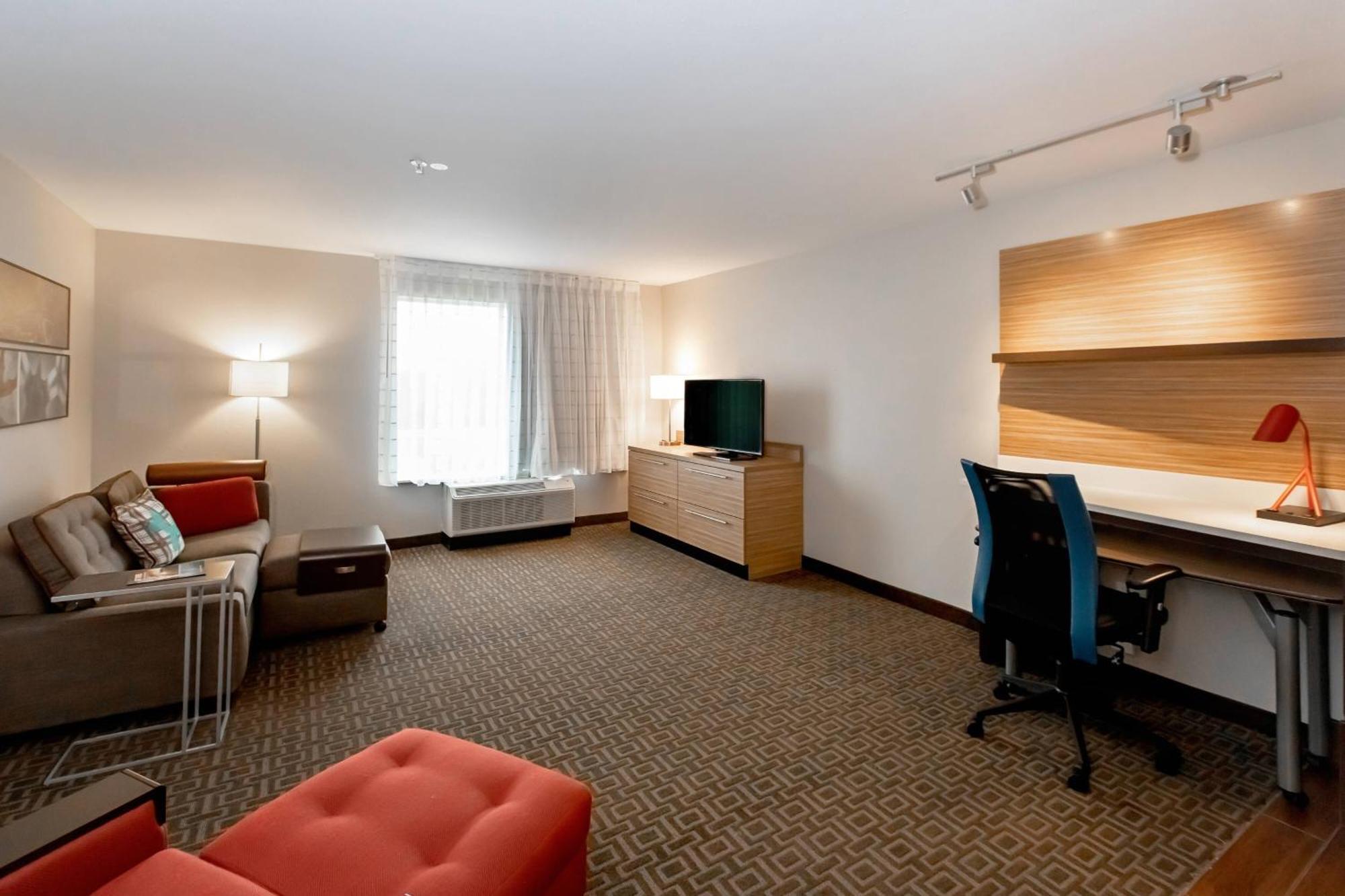 Towneplace Suites By Marriott Louisville Airport Екстериор снимка